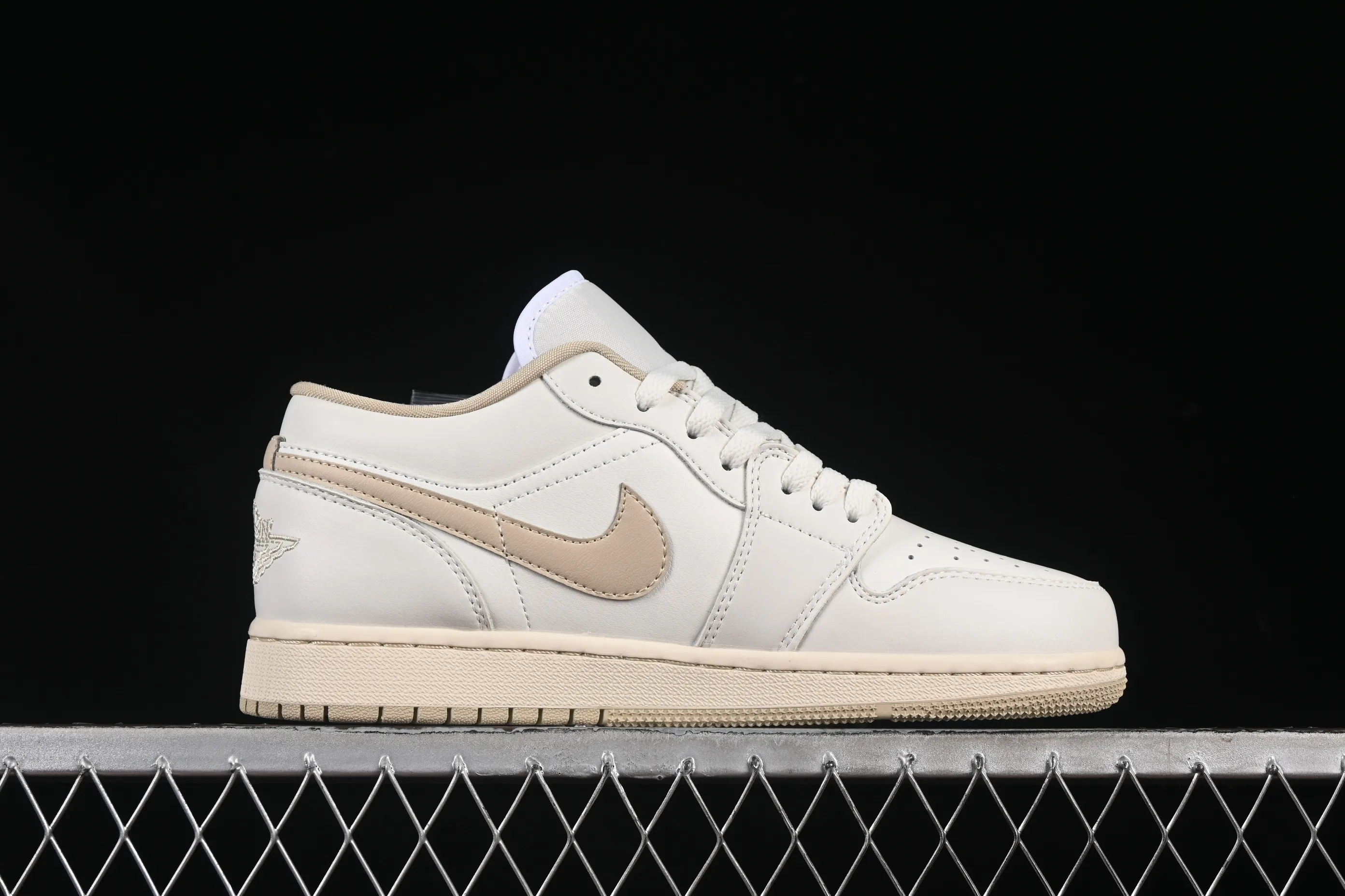 All categories Air Jordan Jordan series basketball shoes Air Jordan 1 Low Air Jordan 1 Low AJ1 Joe 1 off-white low-top cultural and leisure sports sneakers DC0774-112